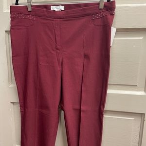 NWT Maroon Skinny Pull On Pants